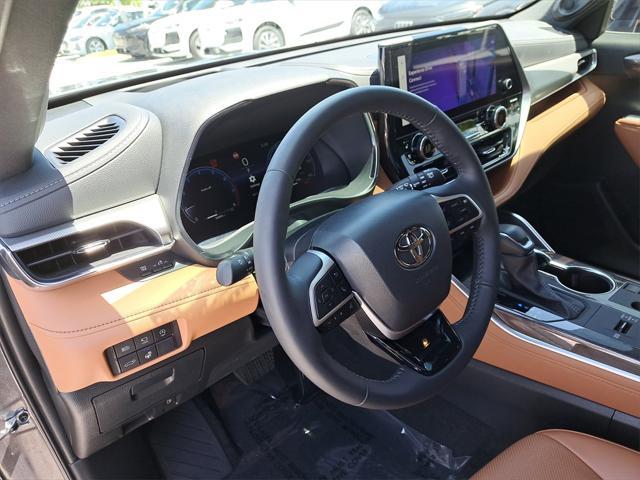 used 2024 Toyota Highlander car, priced at $47,875