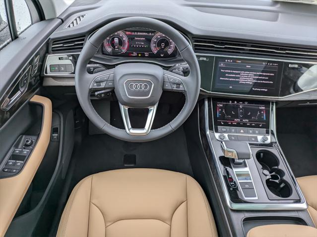 new 2025 Audi Q7 car, priced at $71,275