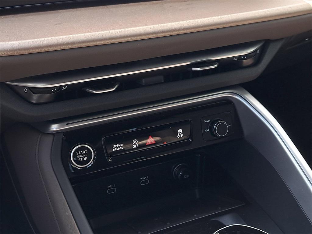 new 2025 Audi Q5 car, priced at $60,950