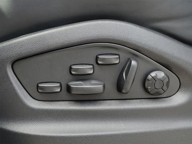 used 2023 Porsche Cayenne car, priced at $73,575