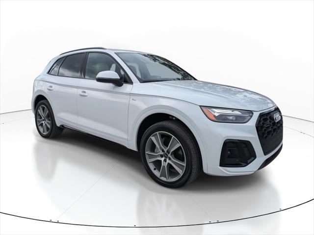 new 2025 Audi Q5 car, priced at $52,500