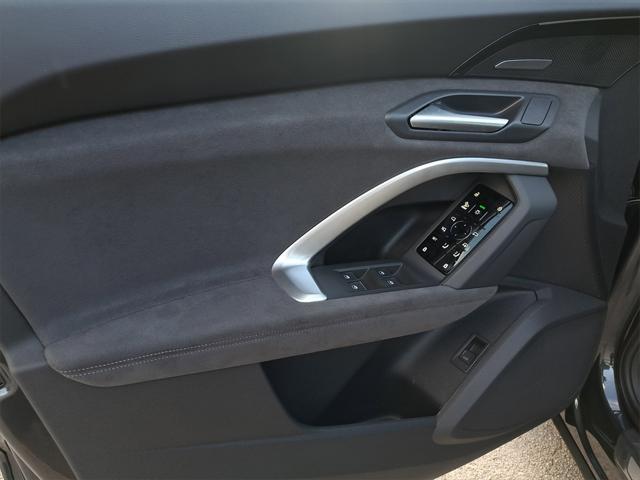 new 2025 Audi SQ5 car, priced at $74,065
