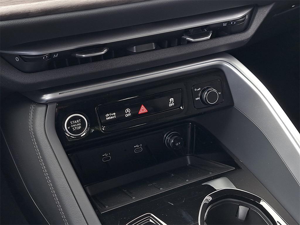 new 2025 Audi Q5 car, priced at $60,950