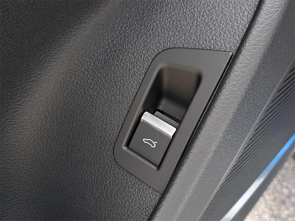 new 2026 Audi RS Q8 car, priced at $158,615