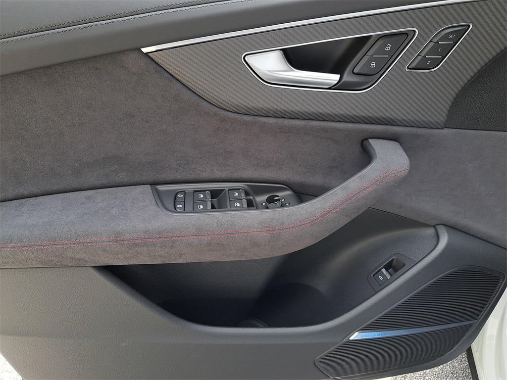 new 2026 Audi RS Q8 car, priced at $158,615