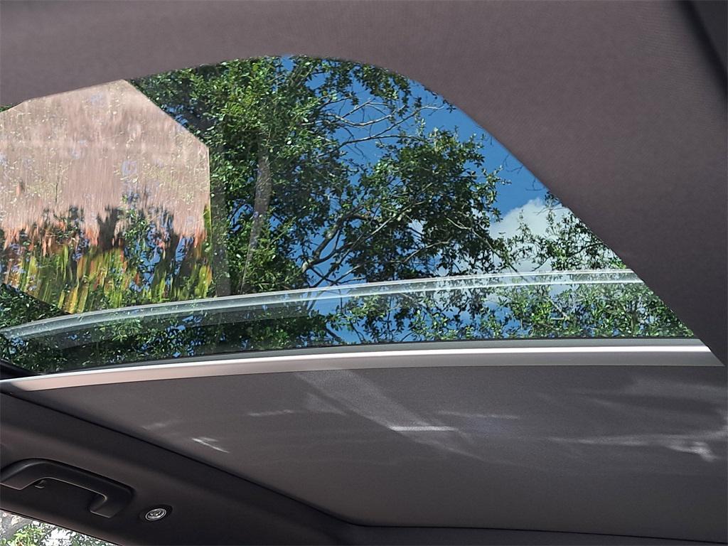 new 2026 Audi Q7 car, priced at $78,295