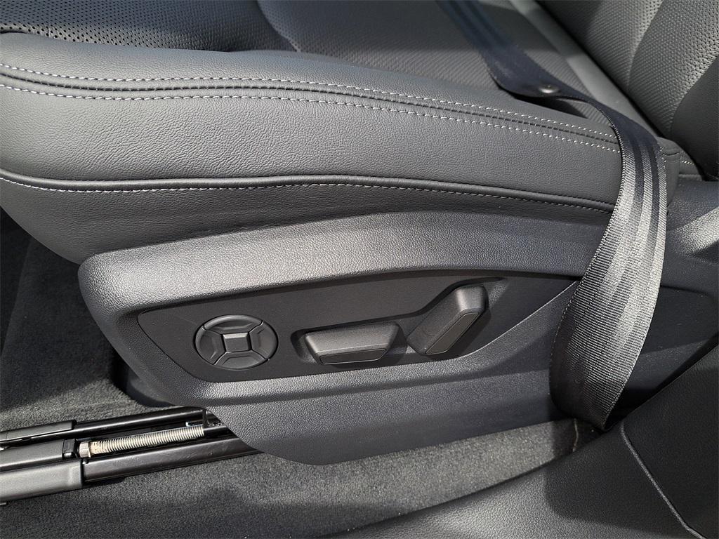 new 2026 Audi Q7 car, priced at $77,195
