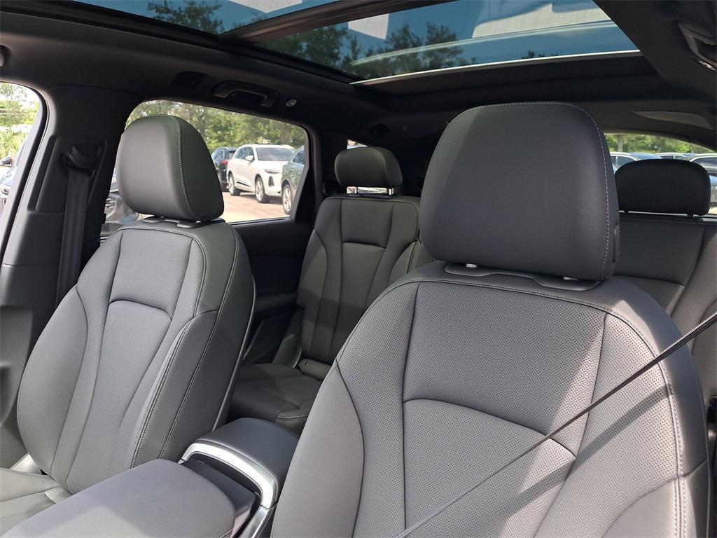 new 2026 Audi Q7 car, priced at $77,195