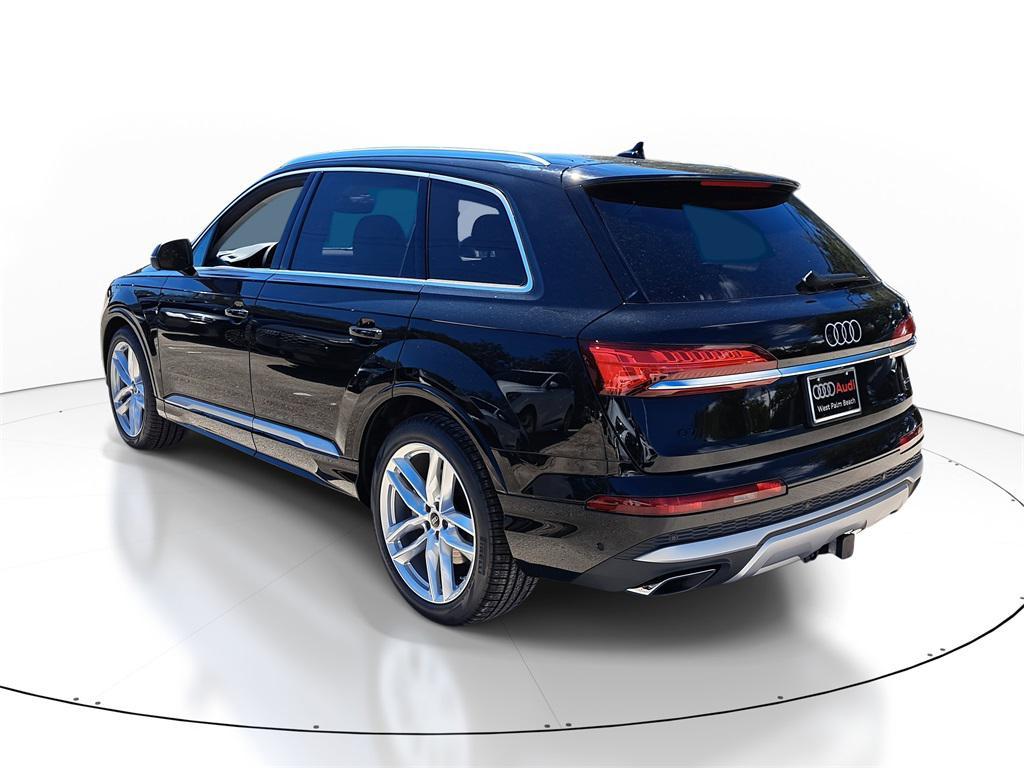 new 2025 Audi Q7 car, priced at $73,080