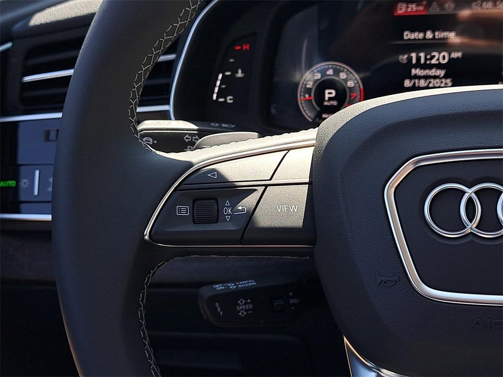 new 2025 Audi Q7 car, priced at $73,080