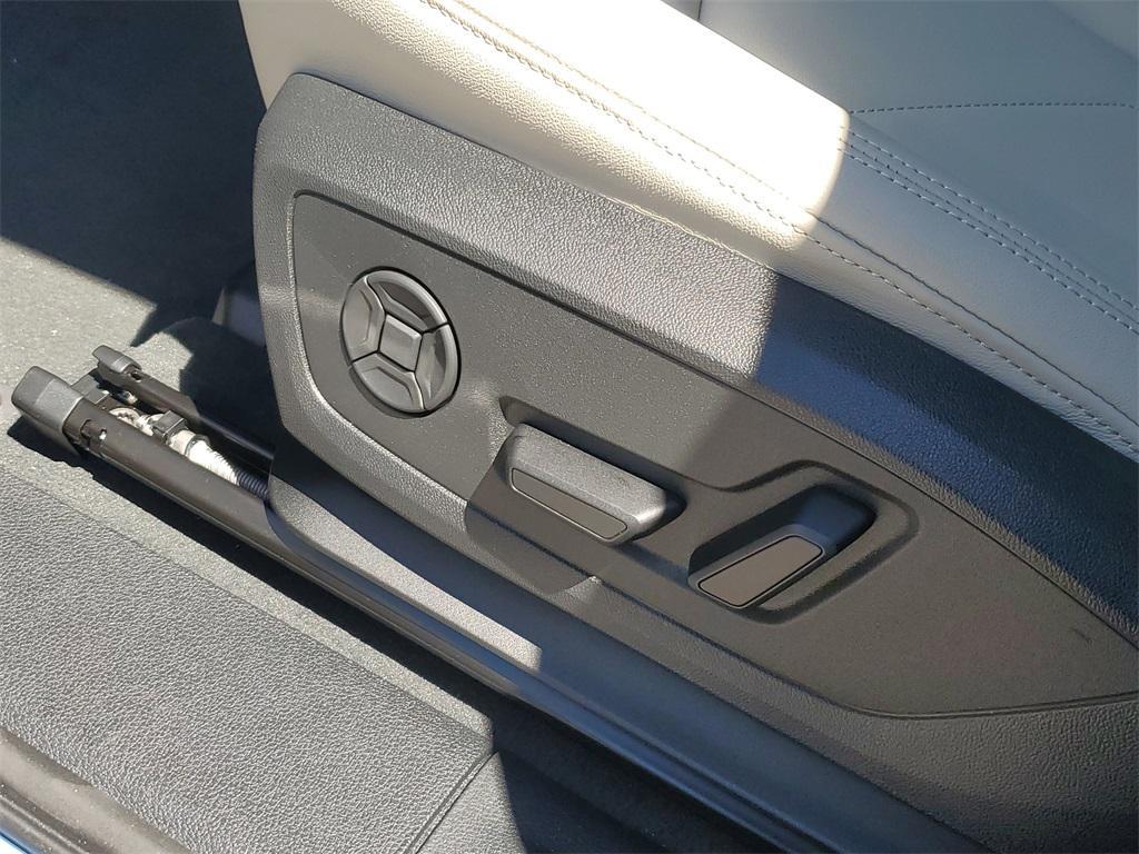 new 2025 Audi Q3 car, priced at $47,675