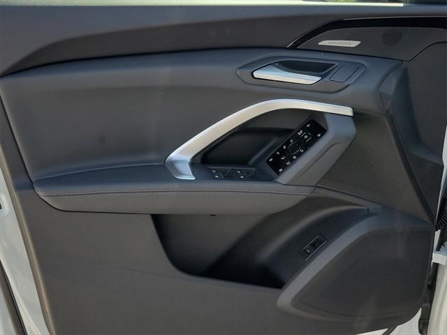 new 2025 Audi Q5 car, priced at $61,300