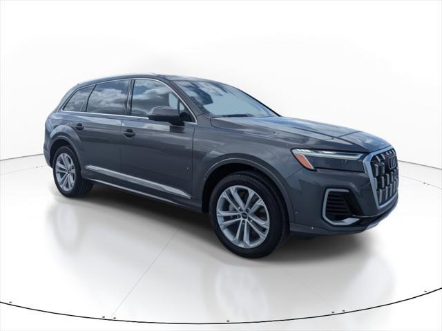 new 2025 Audi Q7 car, priced at $69,275