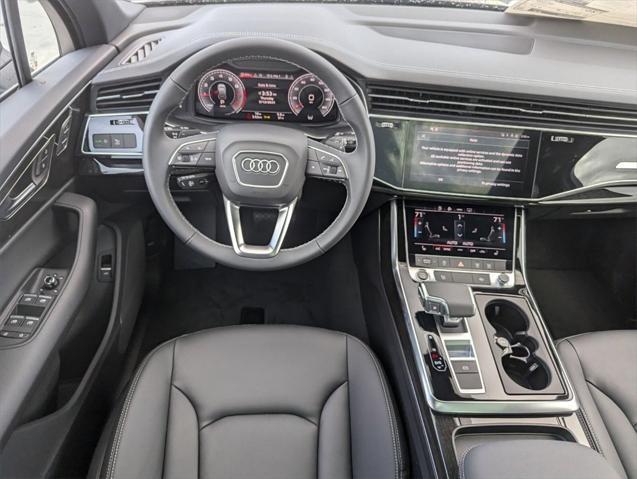 new 2025 Audi Q7 car, priced at $69,275