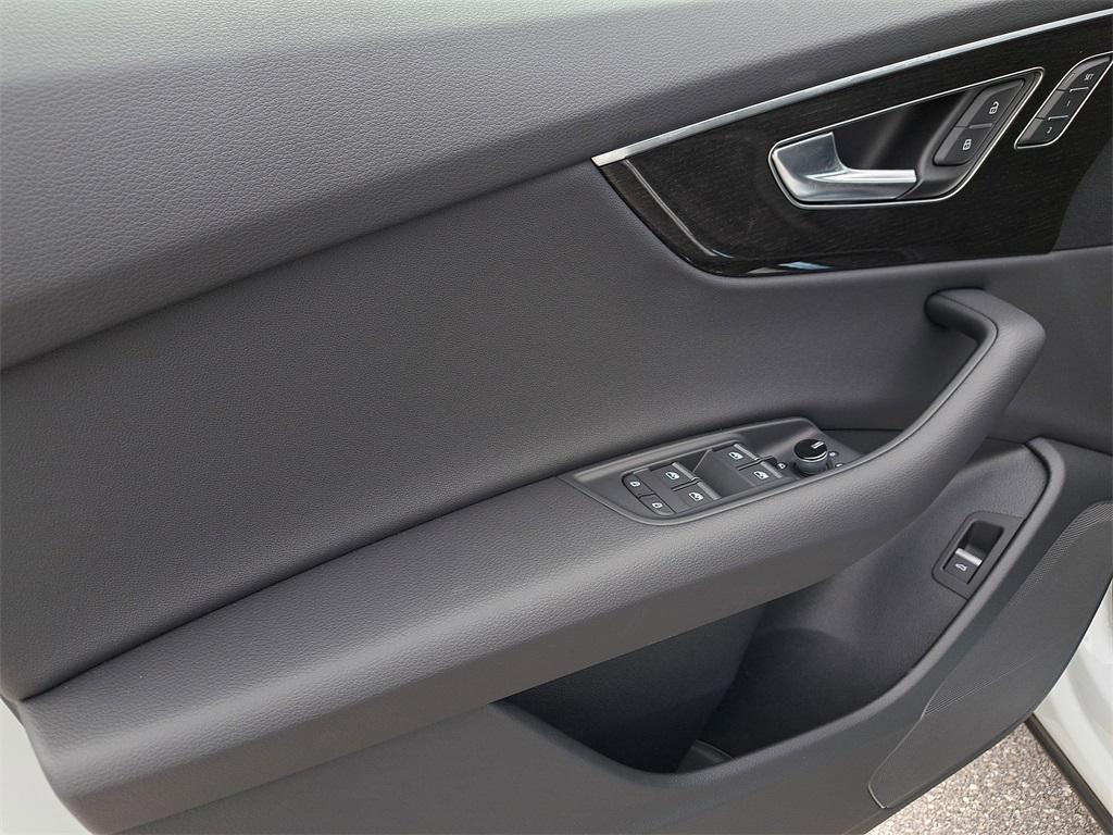 new 2025 Audi Q8 car, priced at $79,265