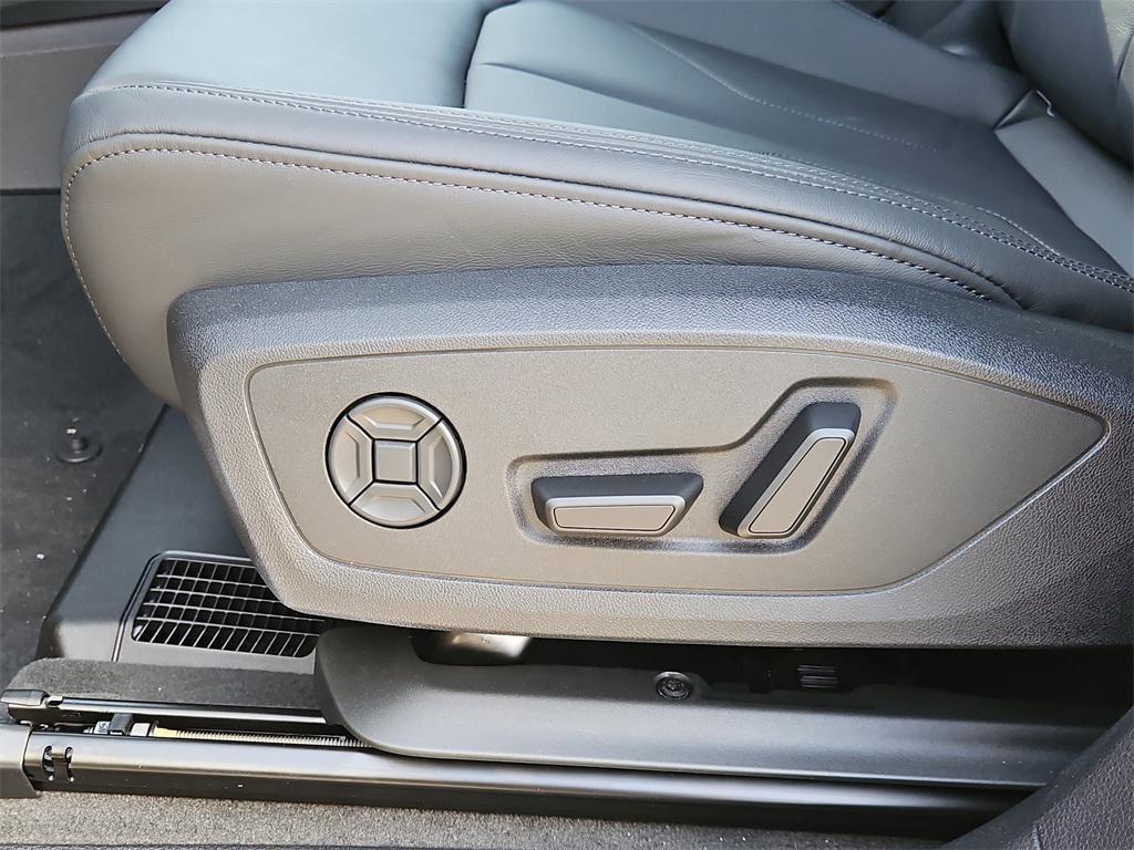 new 2025 Audi Q3 car, priced at $47,450