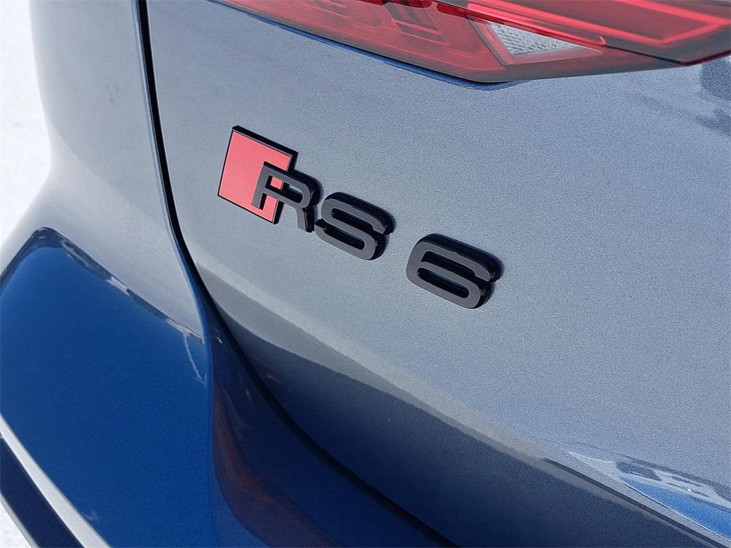 new 2026 Audi RS 6 Avant car, priced at $152,090