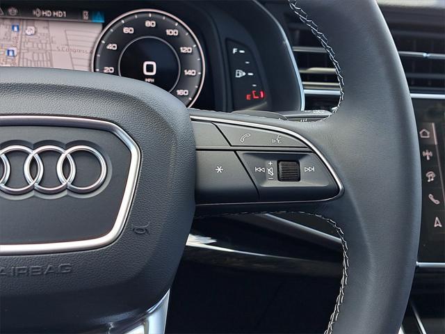 new 2025 Audi Q7 car, priced at $72,925