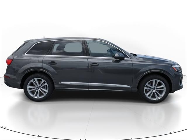 new 2025 Audi Q7 car, priced at $79,800