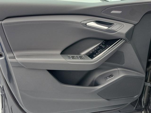 new 2025 Audi Q6 e-tron car, priced at $76,450