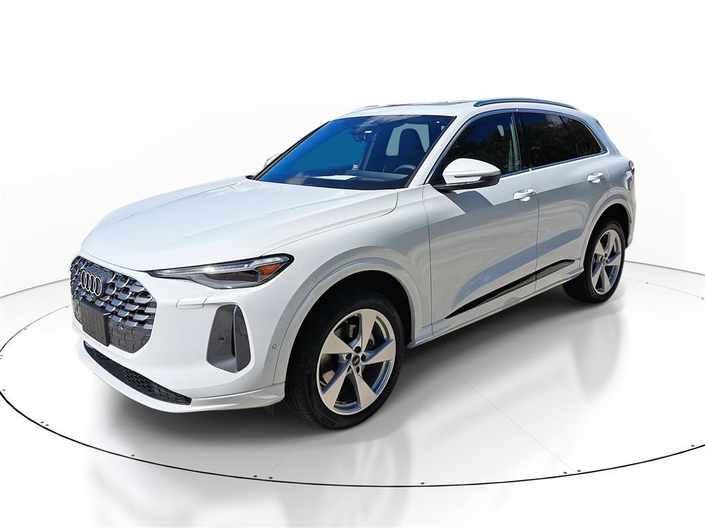 new 2025 Audi Q5 car, priced at $60,950