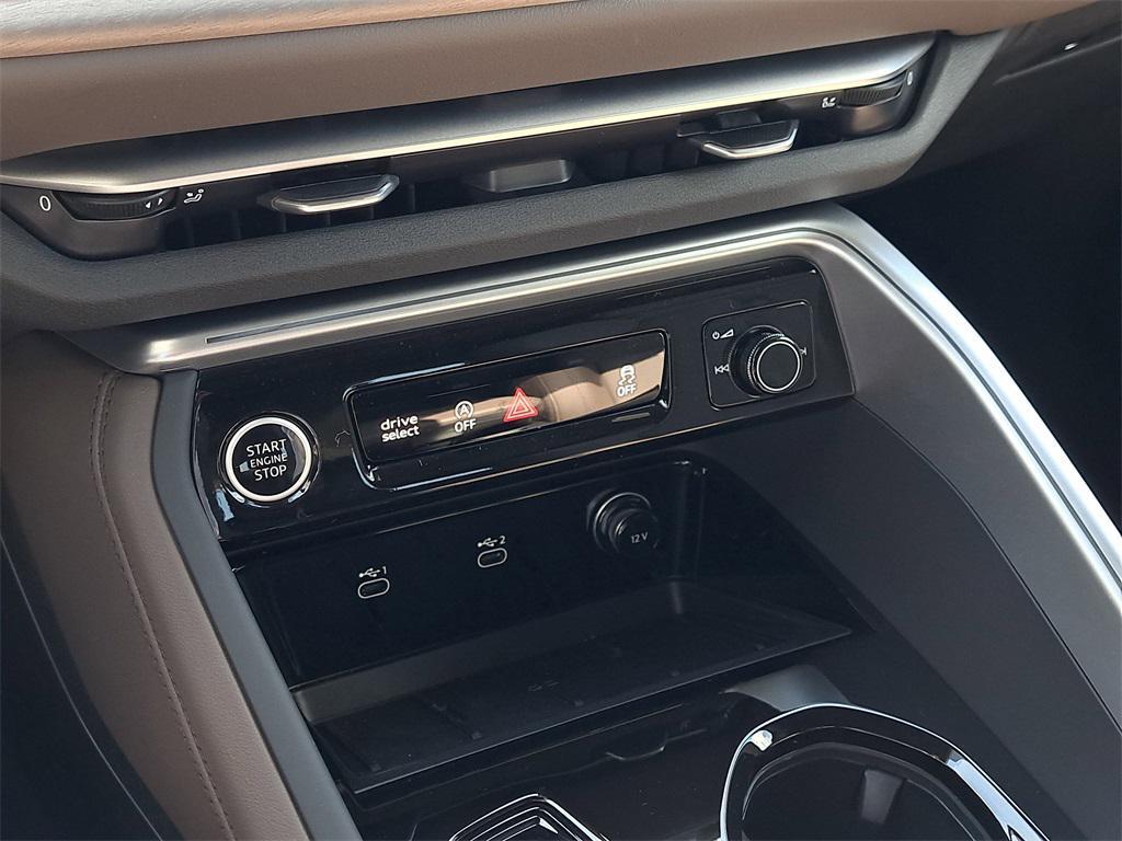 new 2025 Audi Q5 car, priced at $60,950