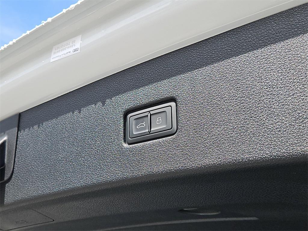 new 2025 Audi Q8 car, priced at $83,715