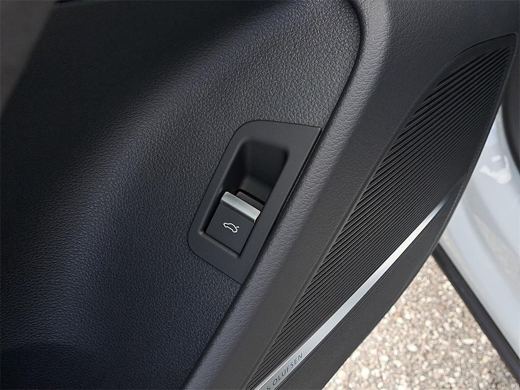 new 2026 Audi RS Q8 car, priced at $157,115