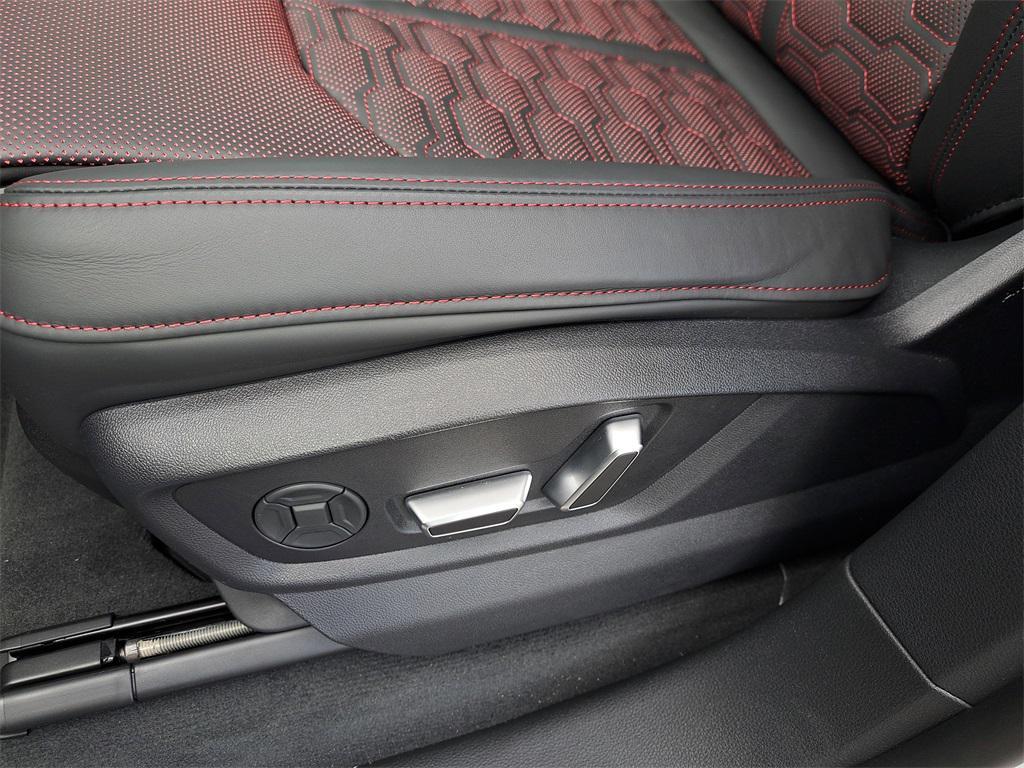 new 2026 Audi RS Q8 car, priced at $157,115