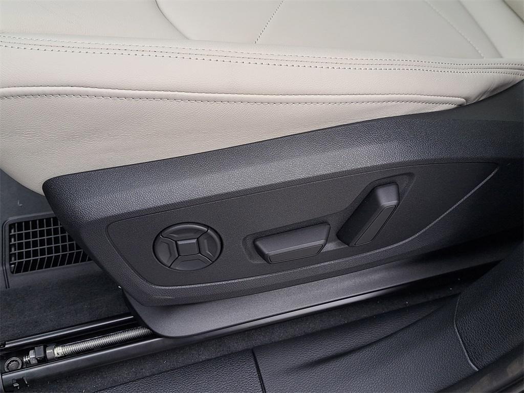 new 2025 Audi Q3 car, priced at $47,675