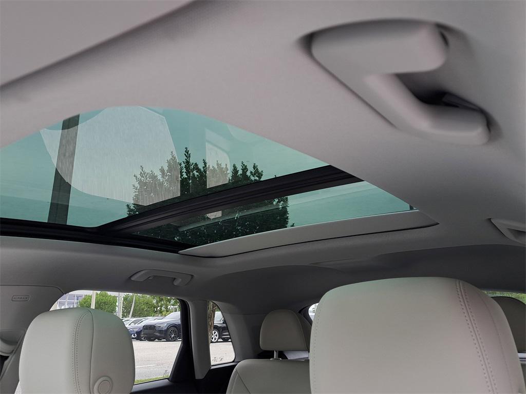 new 2025 Audi Q3 car, priced at $47,675