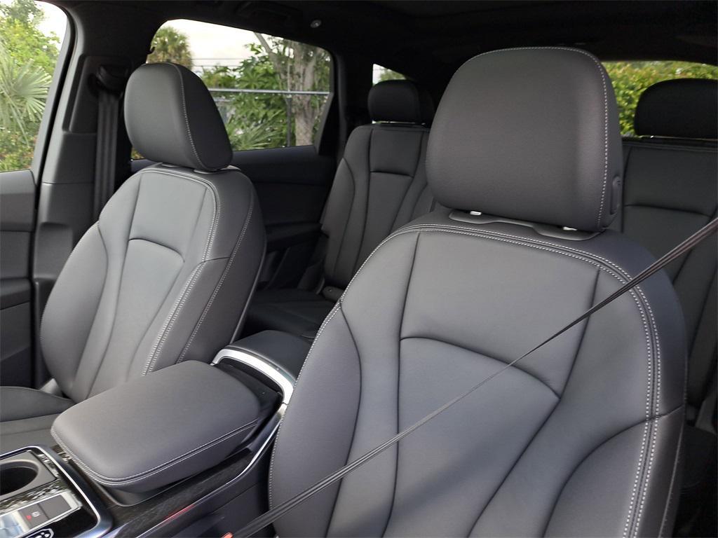 new 2026 Audi Q7 car, priced at $73,895