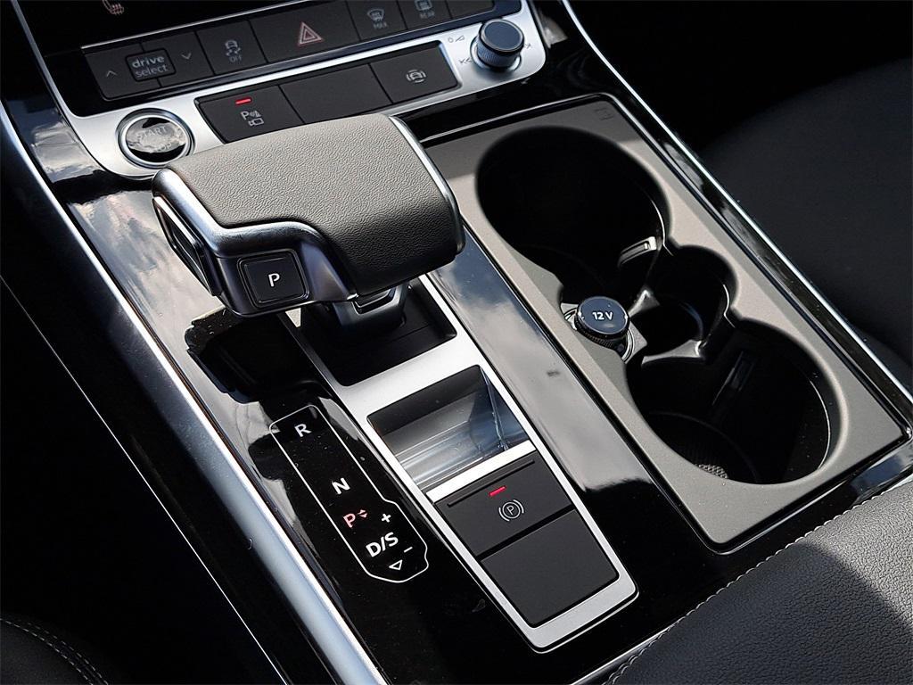 new 2026 Audi Q7 car, priced at $73,895