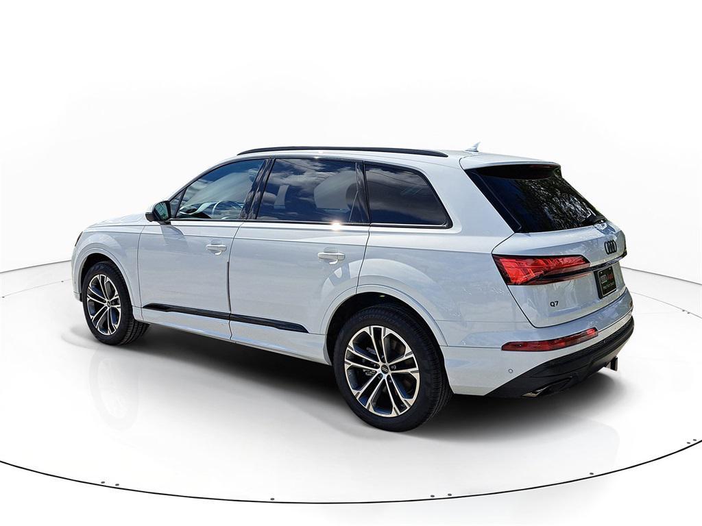 new 2026 Audi Q7 car, priced at $73,895