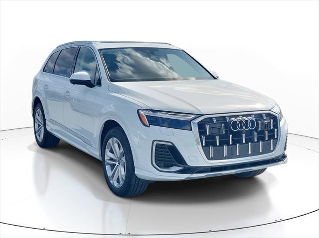 new 2025 Audi Q7 car, priced at $70,480