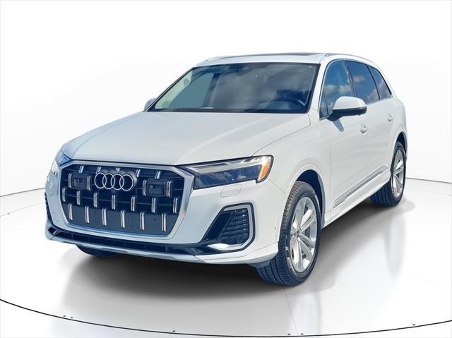 new 2025 Audi Q7 car, priced at $70,480