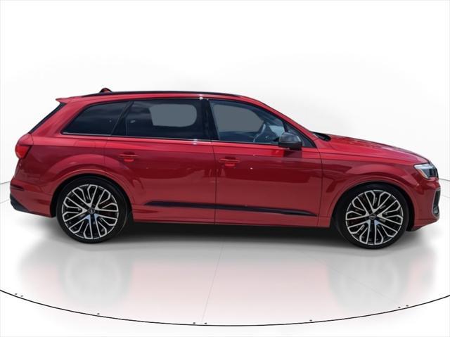 new 2025 Audi SQ7 car, priced at $104,395