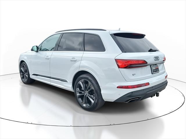 new 2025 Audi Q7 car, priced at $81,660