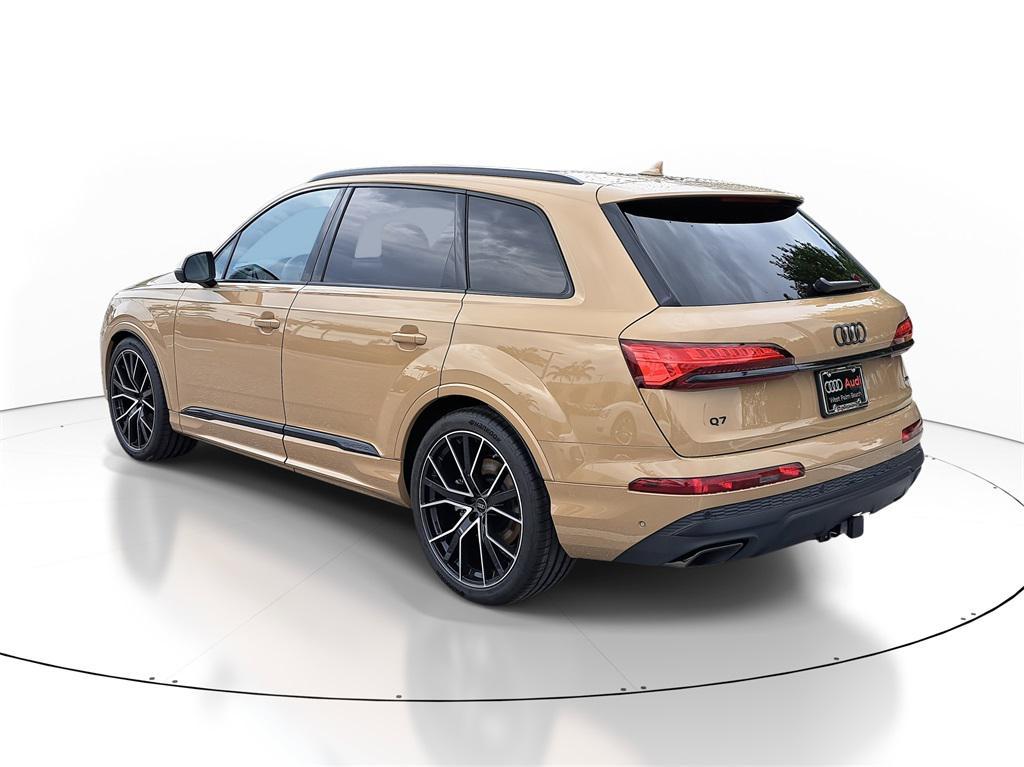 new 2025 Audi Q7 car, priced at $74,795