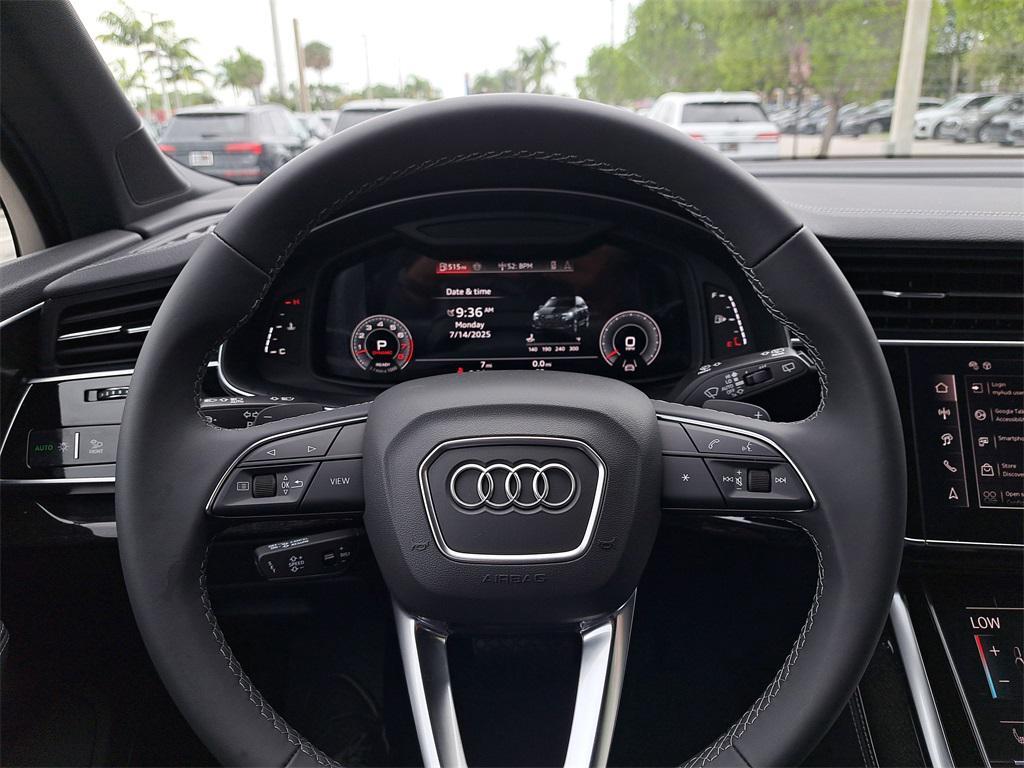new 2025 Audi Q7 car, priced at $74,795