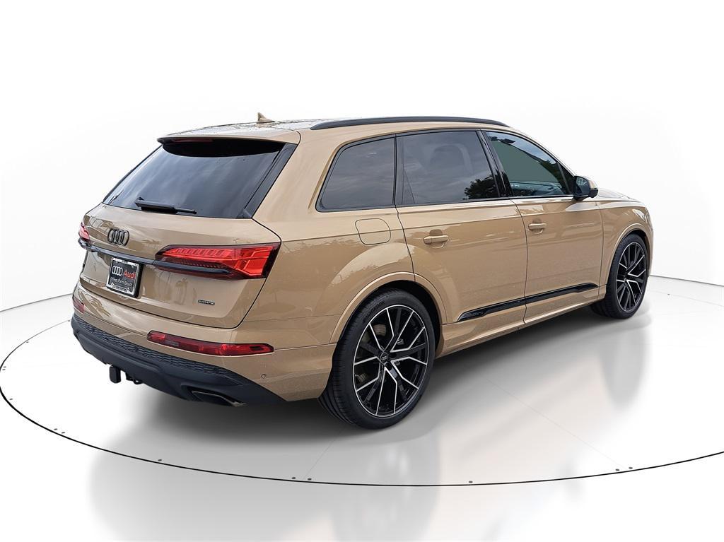 new 2025 Audi Q7 car, priced at $74,795