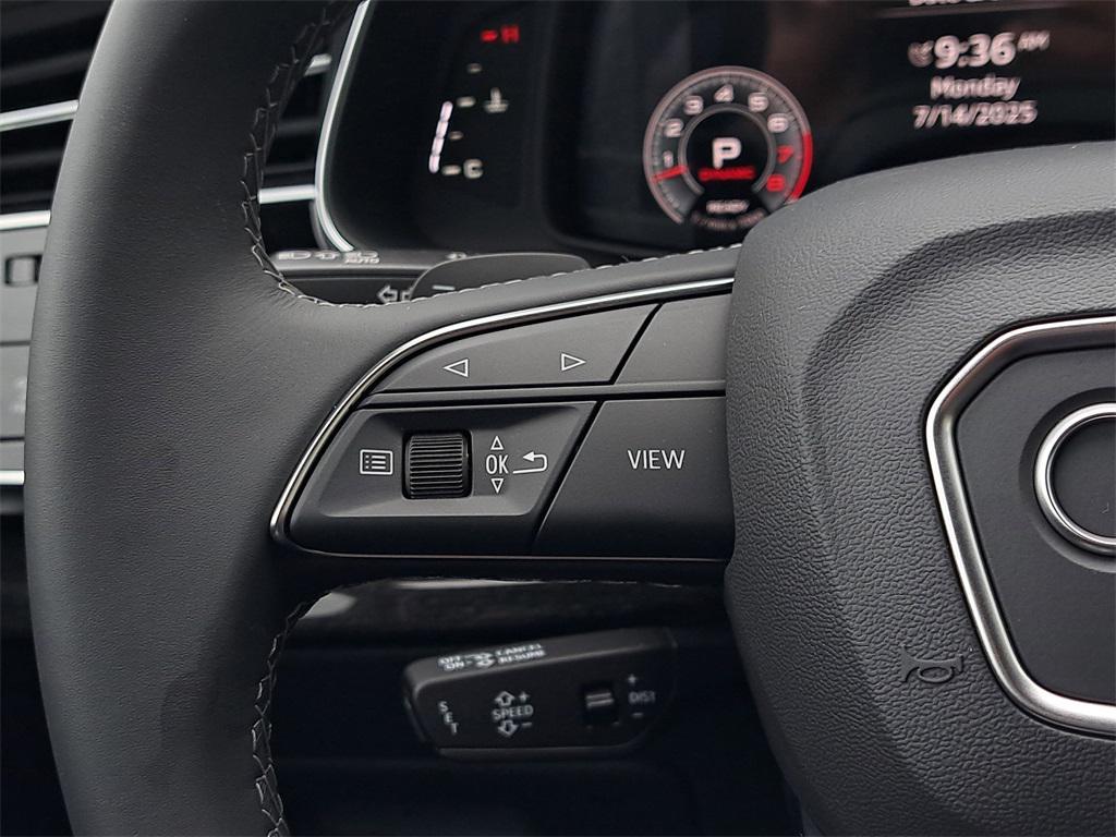 new 2025 Audi Q7 car, priced at $74,795