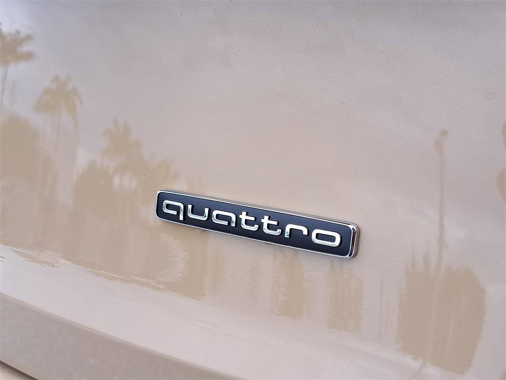 new 2025 Audi Q7 car, priced at $74,795