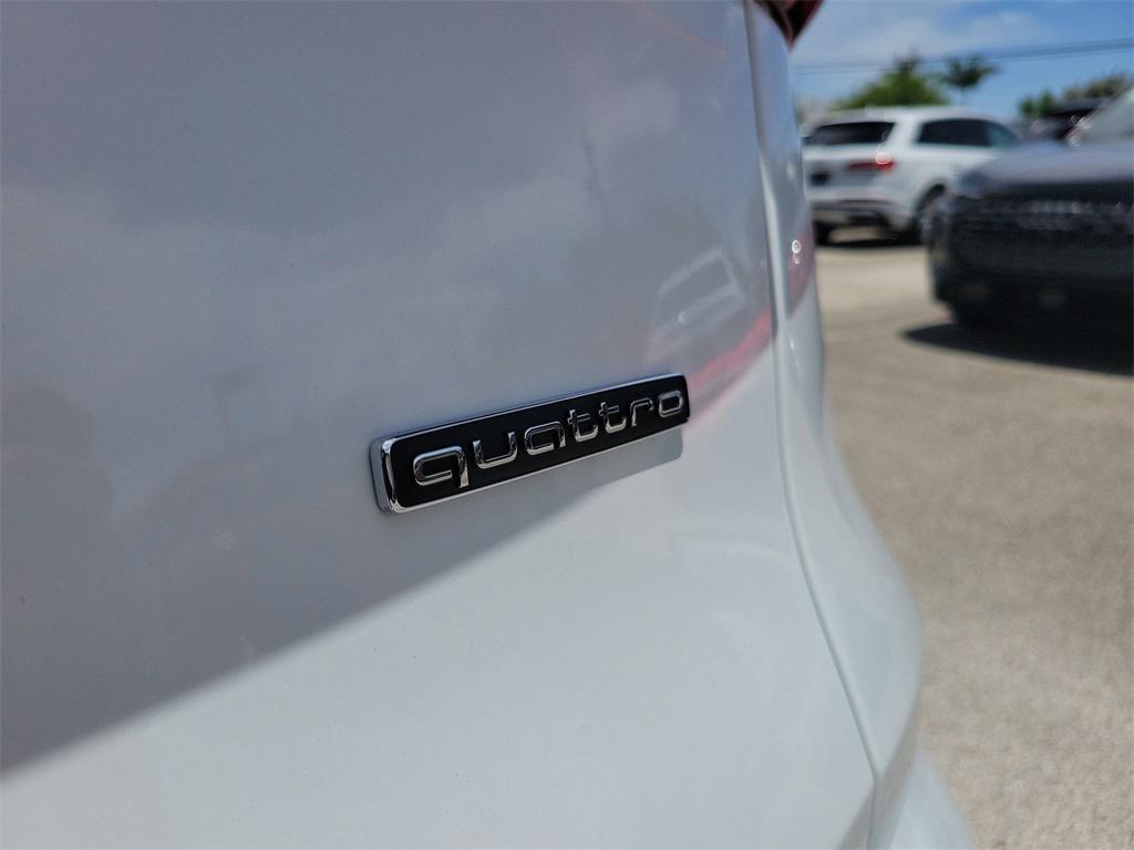 new 2025 Audi Q5 car, priced at $59,640