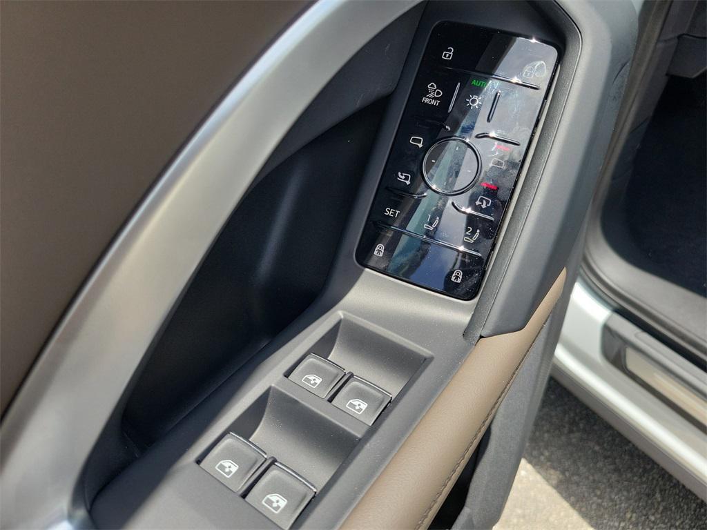 new 2025 Audi Q5 car, priced at $59,640
