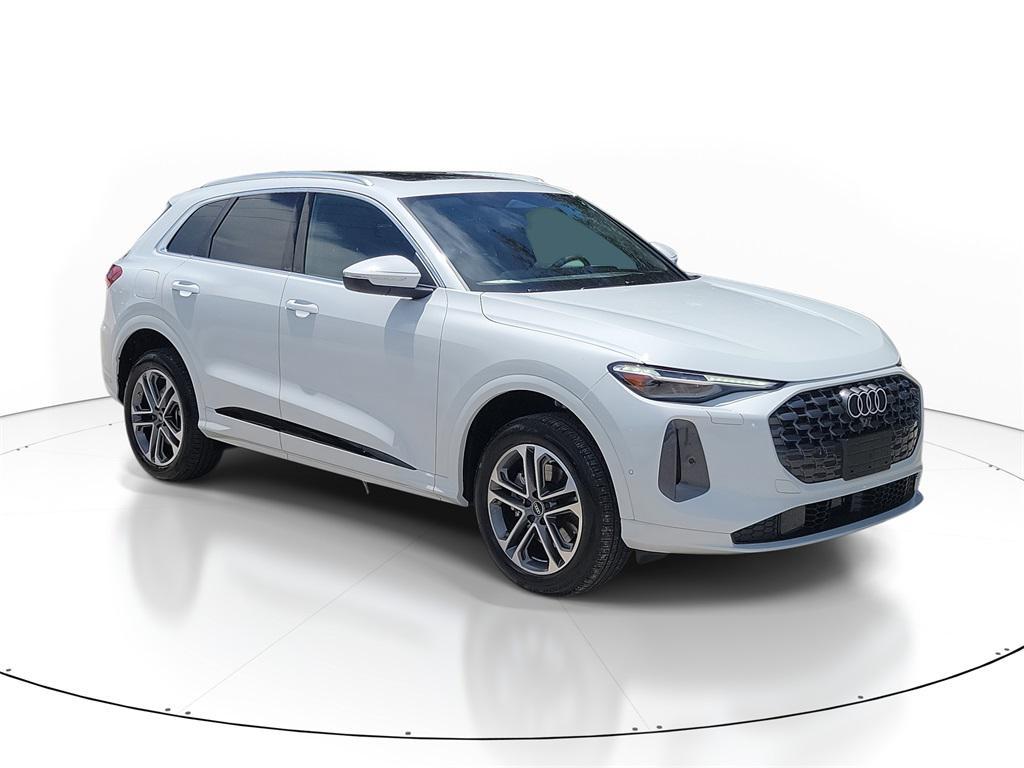 new 2025 Audi Q5 car, priced at $59,640