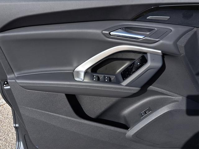 new 2025 Audi Q5 car, priced at $61,390