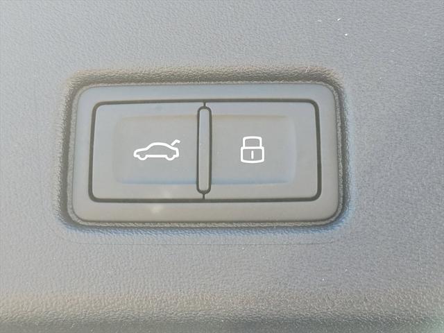 new 2025 Audi Q4 e-tron car, priced at $61,325