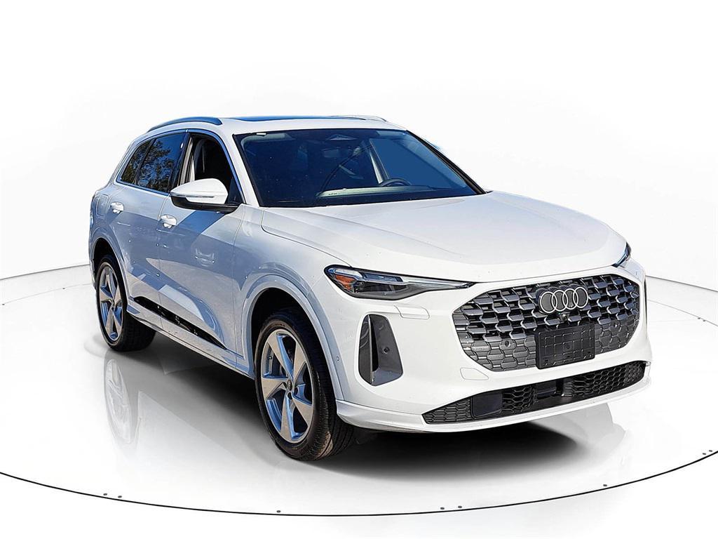 new 2025 Audi Q5 car, priced at $60,300