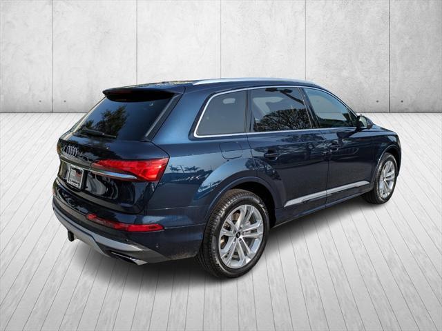 new 2025 Audi Q7 car, priced at $72,875